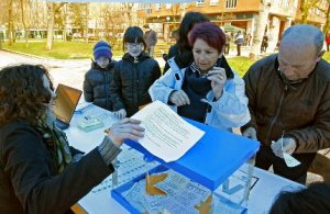 2.600 personas votan contra la nueva estación de autobuses