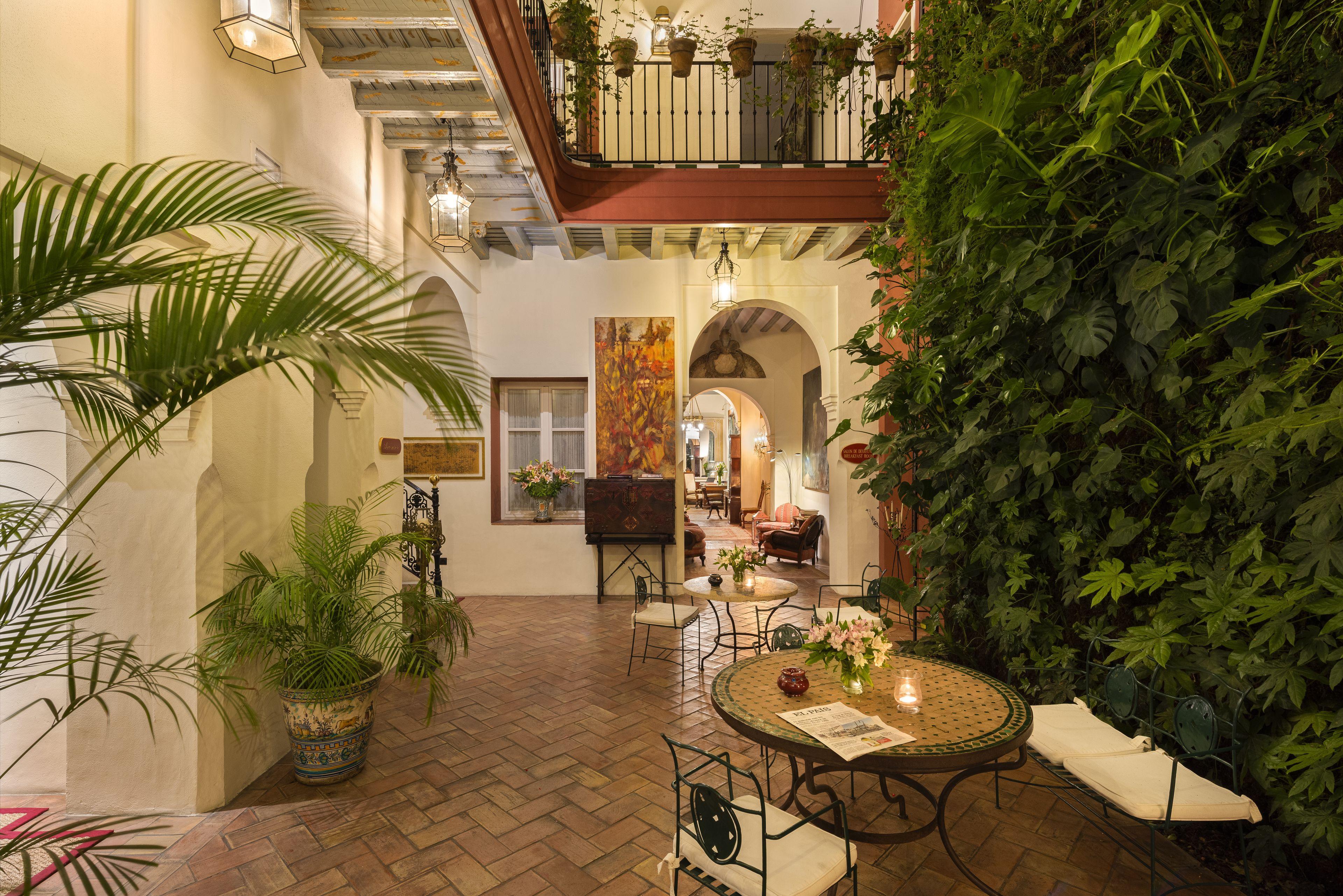 8 Hoteles 4 Estrellas en el Centro Histórico de Sevilla que Vale la Pena Reservar