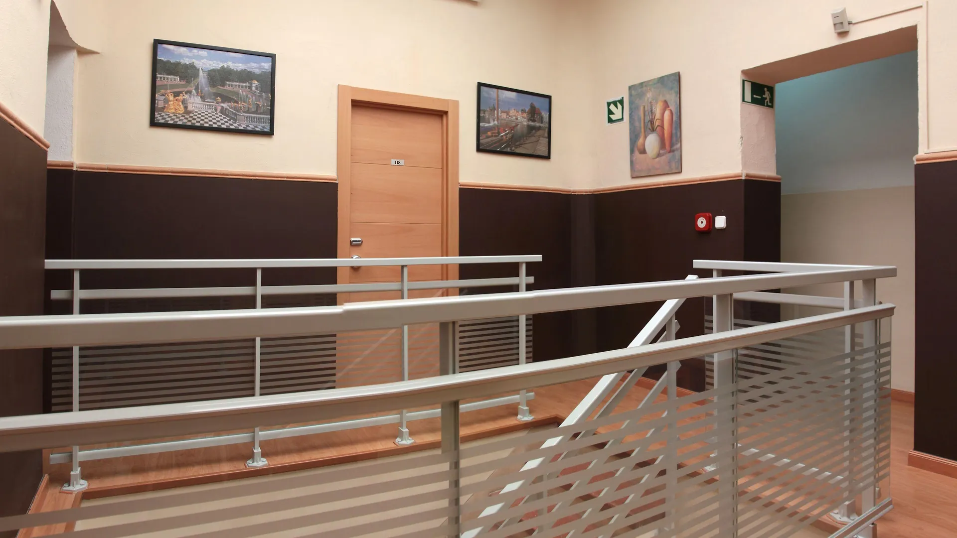 Dónde Alojarse Barato cerca de la Almudena: 5 Opciones