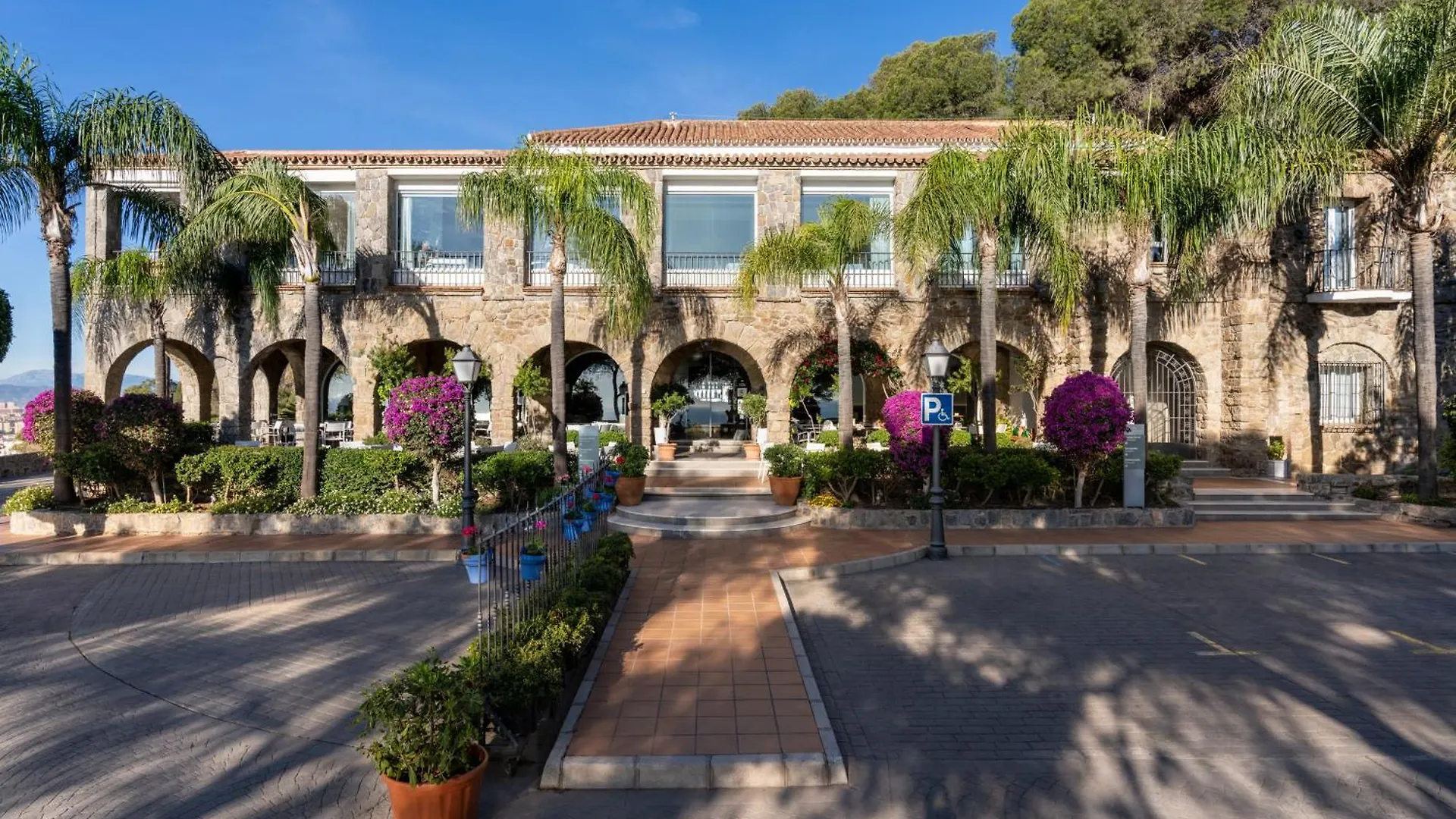 14 Resorts en el Centro de Málaga: Comparativa Completa