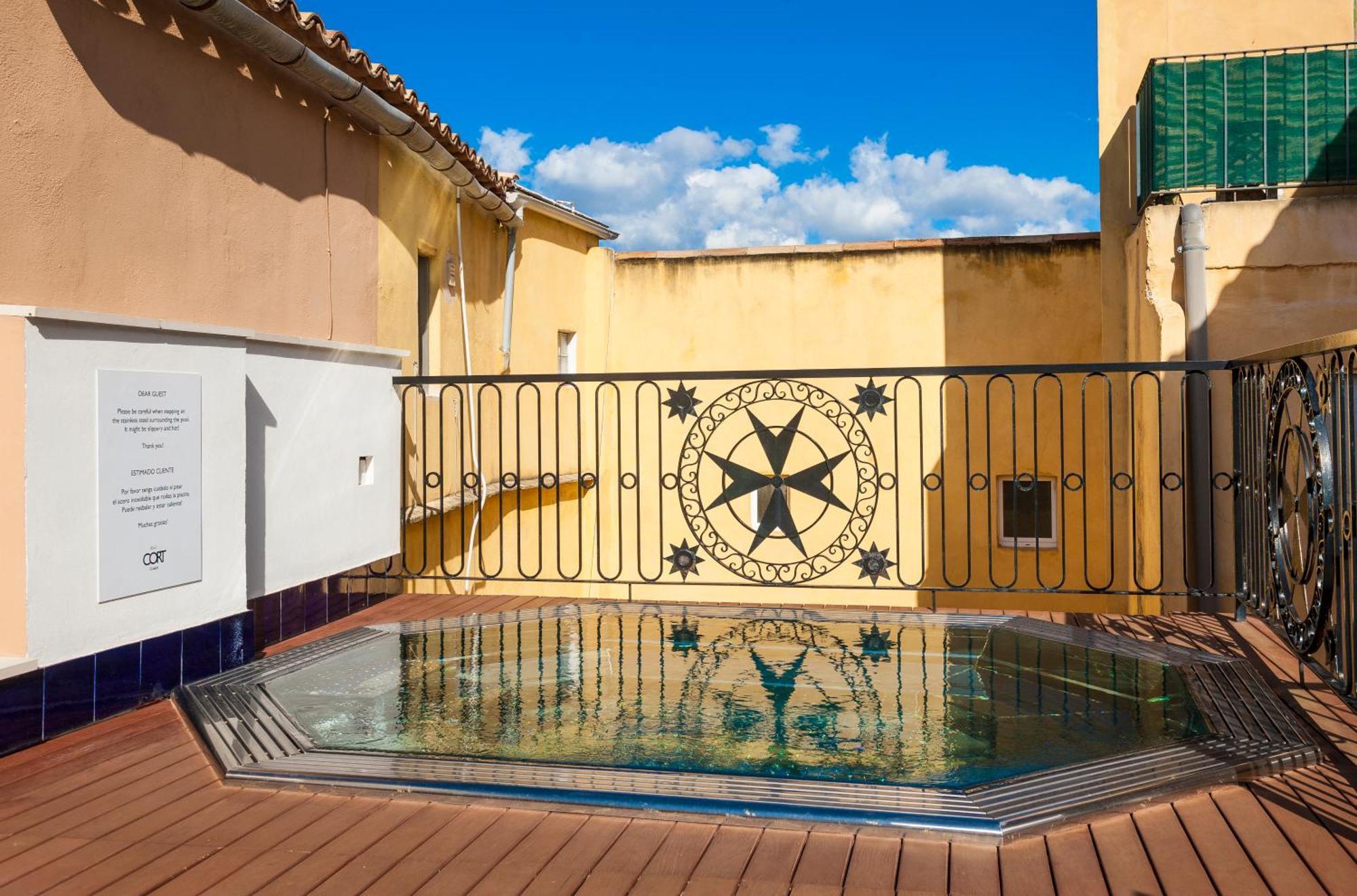 12 Hoteles Céntricos en el Casco Histórico de Palma que Merecen tu Atención